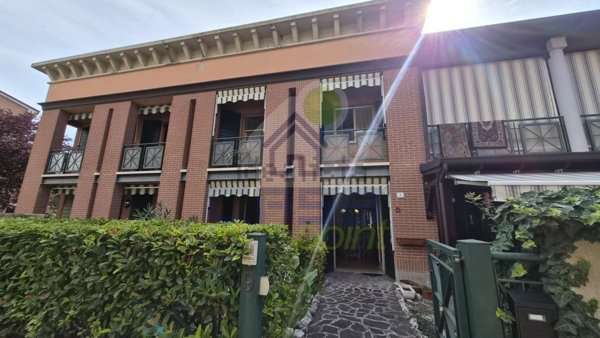 casa indipendente in vendita a Guastalla in zona Pieve