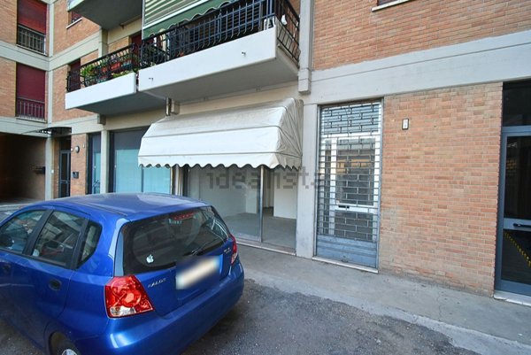 locale commerciale in vendita a Guastalla in zona Pieve
