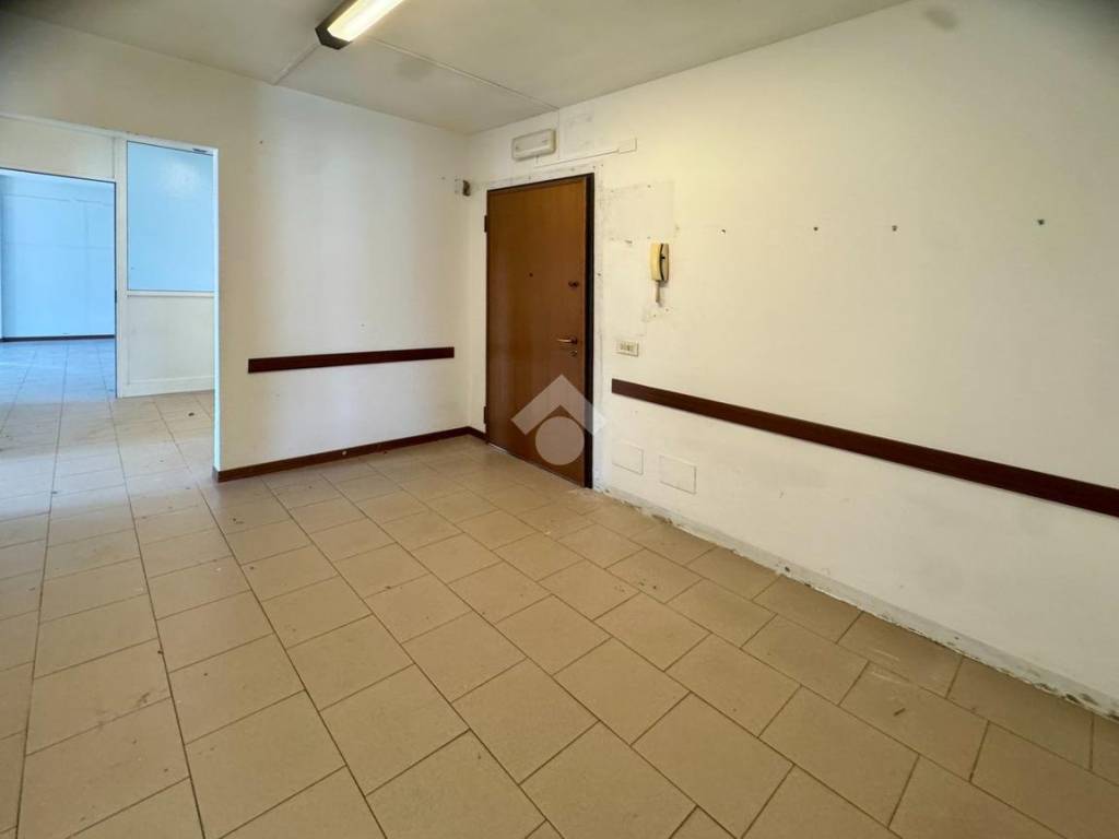 ufficio in vendita a Guastalla