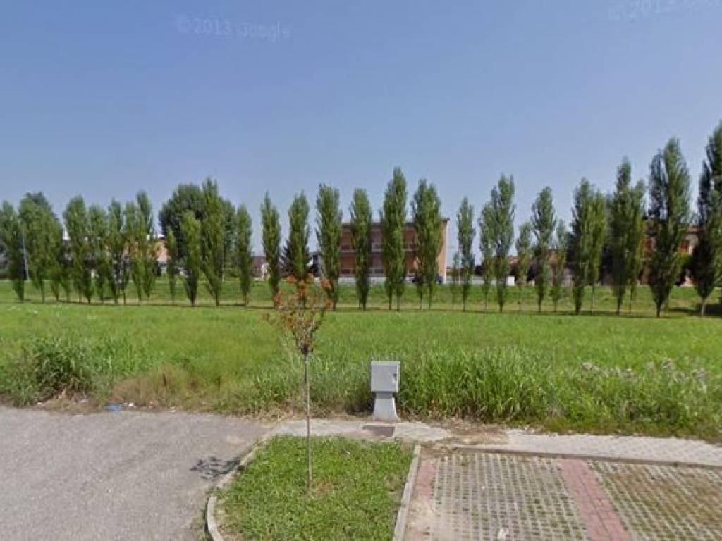 terreno edificabile in vendita a Luzzara