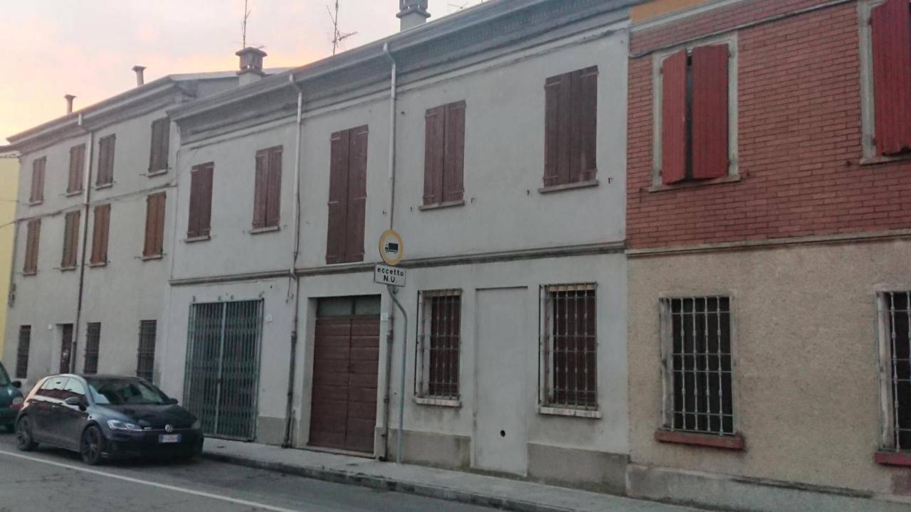 casa indipendente in vendita a Luzzara in zona Casoni