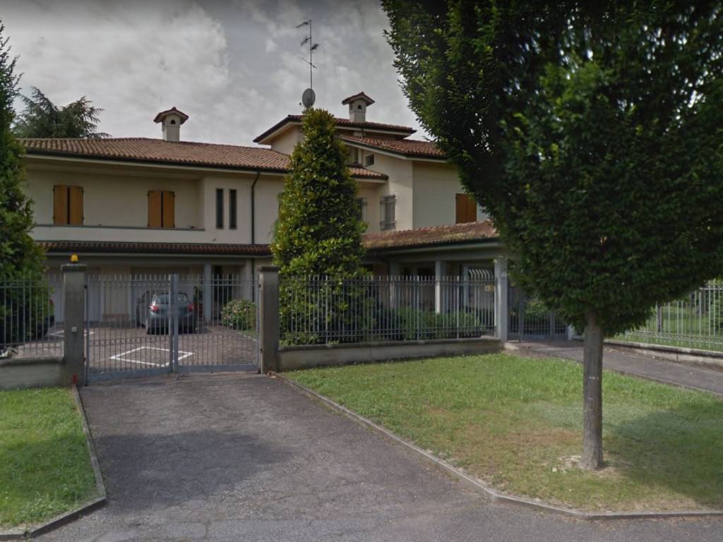 casa indipendente in vendita a Luzzara