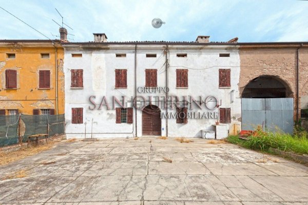 casa indipendente in vendita a Luzzara