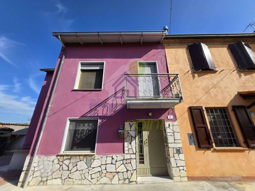 casa indipendente in vendita a Luzzara