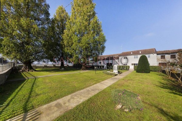 casa indipendente in vendita a Luzzara