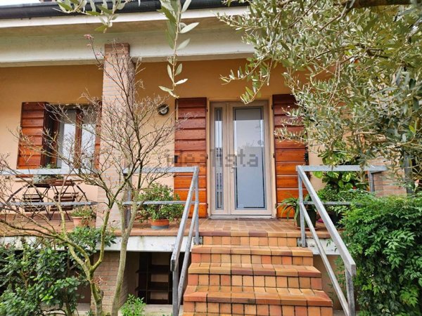 casa indipendente in vendita a Luzzara