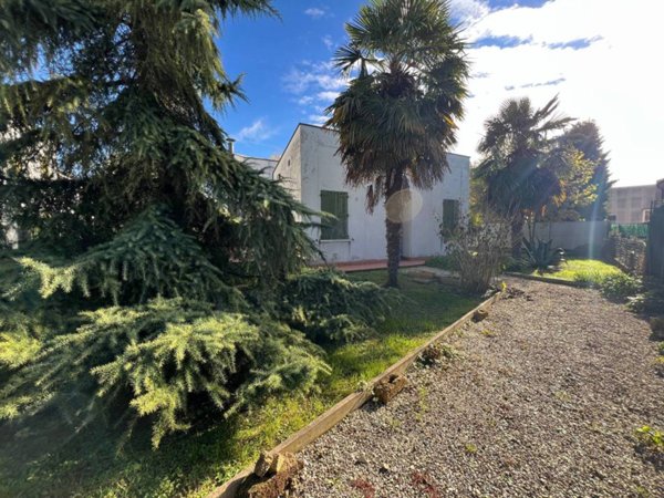 casa indipendente in vendita a Luzzara in zona Codisotto