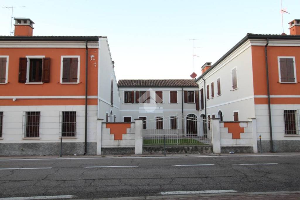 appartamento in vendita a Luzzara in zona Codisotto