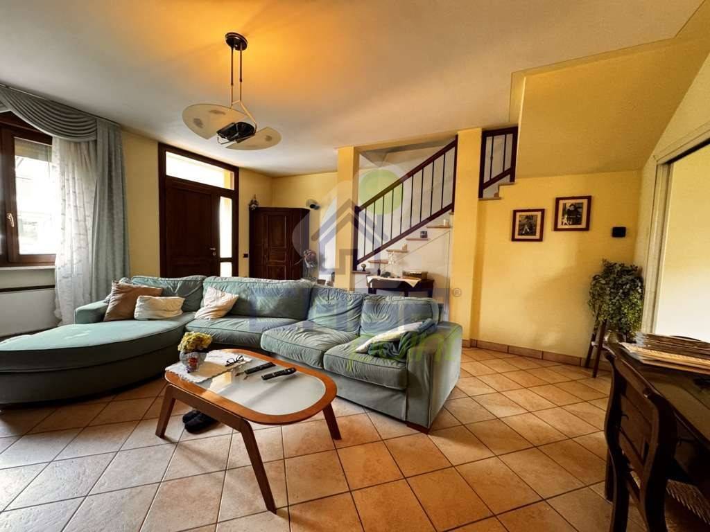 casa indipendente in vendita a Luzzara