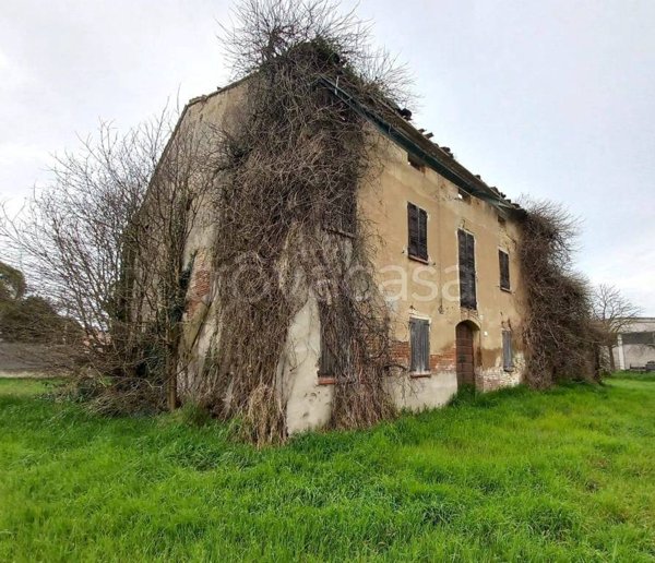 casa indipendente in vendita a Luzzara in zona Villarotta