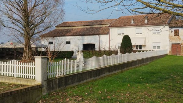 appartamento in vendita a Luzzara in zona Villarotta
