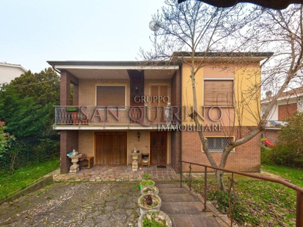 casa indipendente in vendita a Luzzara