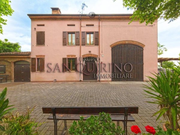 casa indipendente in vendita a Luzzara