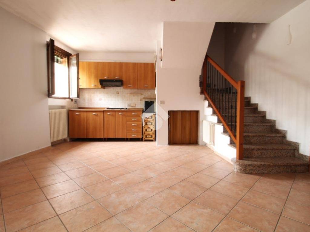 appartamento in vendita a Luzzara in zona Codisotto