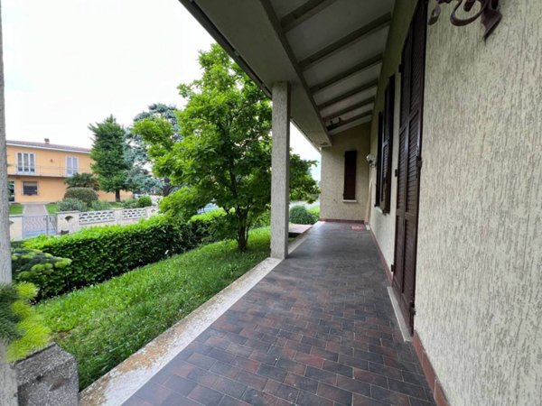 casa indipendente in vendita a Luzzara in zona Casoni