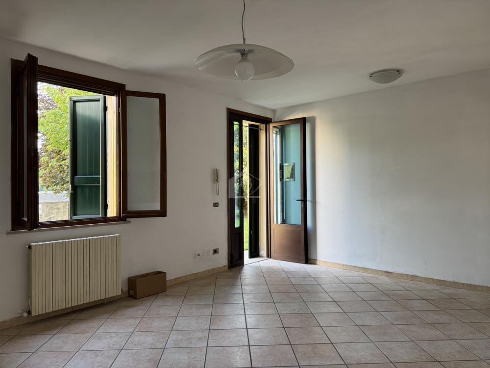 appartamento in vendita a Luzzara in zona Codisotto