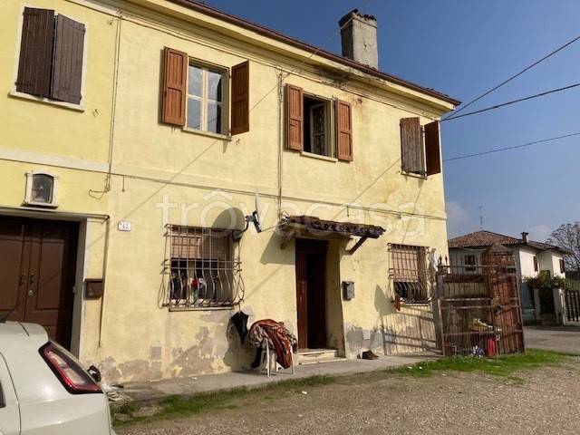 casa indipendente in vendita a Luzzara