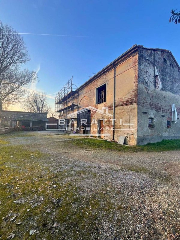 casa indipendente in vendita a Luzzara