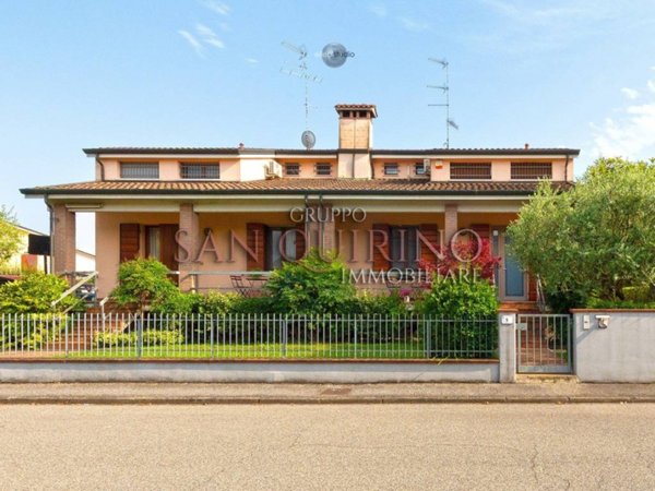 casa indipendente in vendita a Luzzara