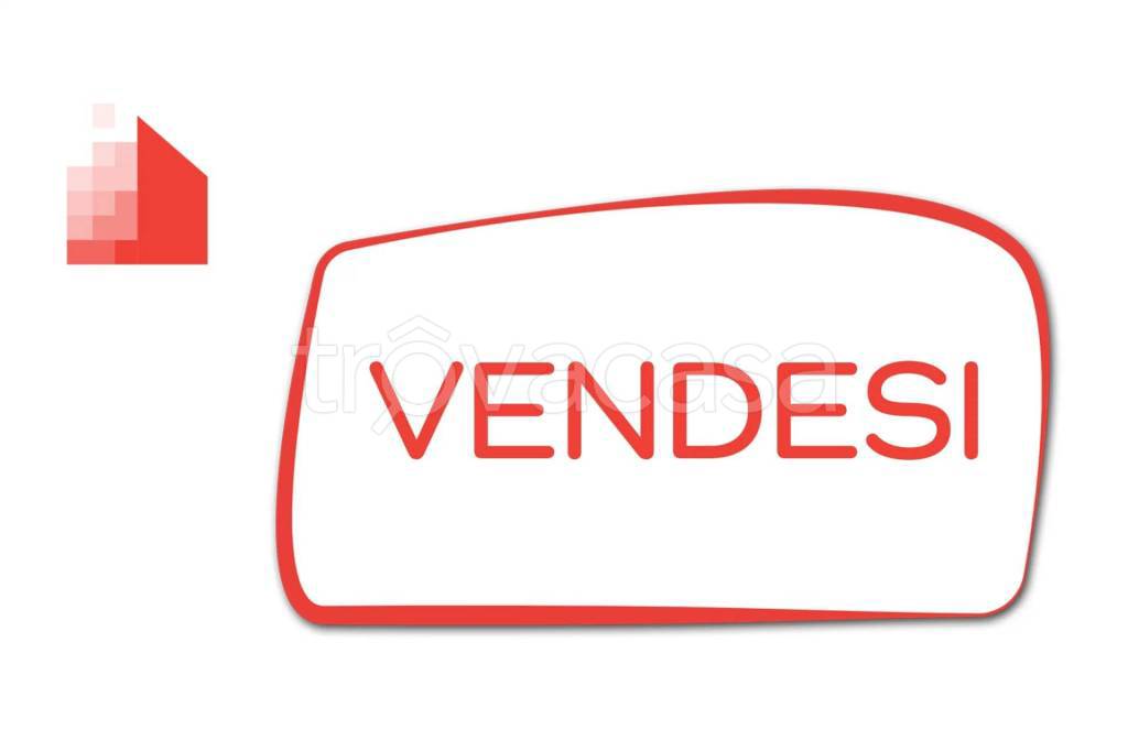 locale commerciale in vendita a Luzzara in zona Codisotto