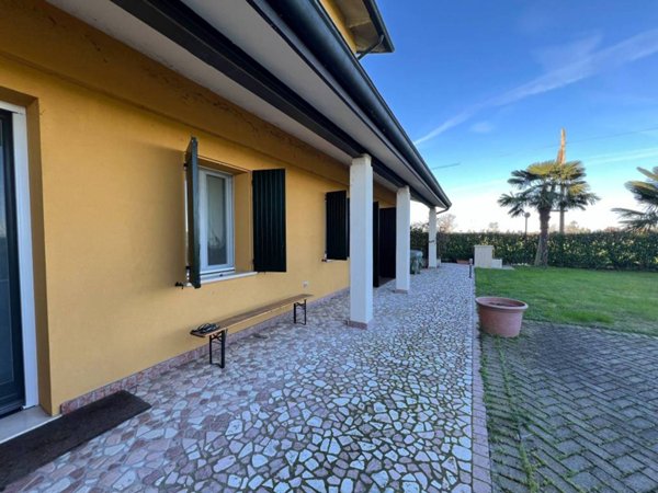 casa indipendente in vendita a Luzzara