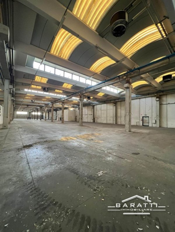 capannone in vendita a Luzzara