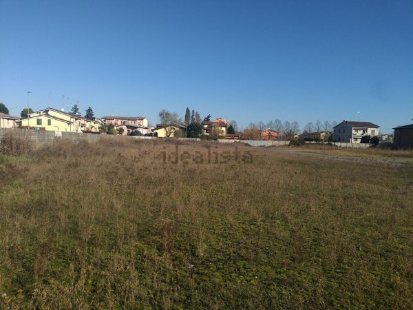 capannone in vendita a Luzzara