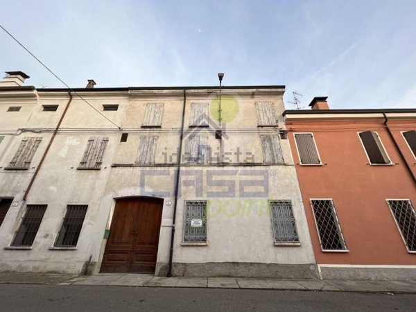 casa indipendente in vendita a Luzzara