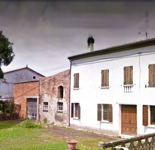 casa indipendente in vendita a Luzzara