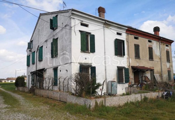 casa indipendente in vendita a Luzzara