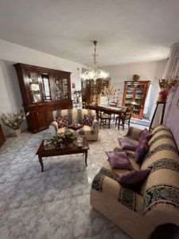 casa indipendente in vendita a Luzzara