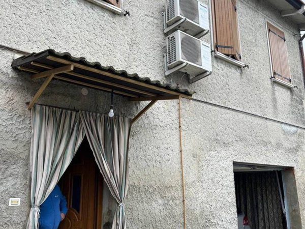 casa indipendente in vendita a Luzzara