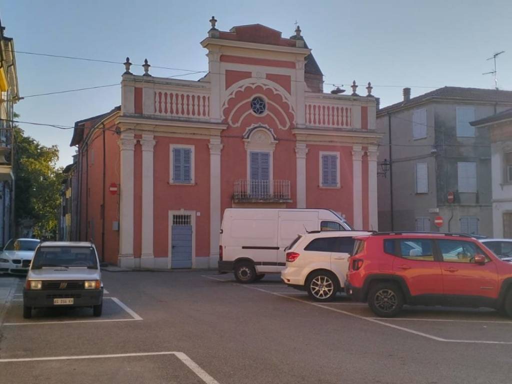 casa indipendente in vendita a Luzzara