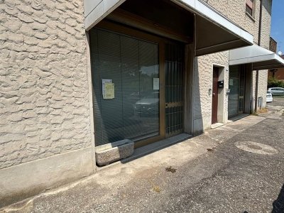 negozio in vendita a Luzzara