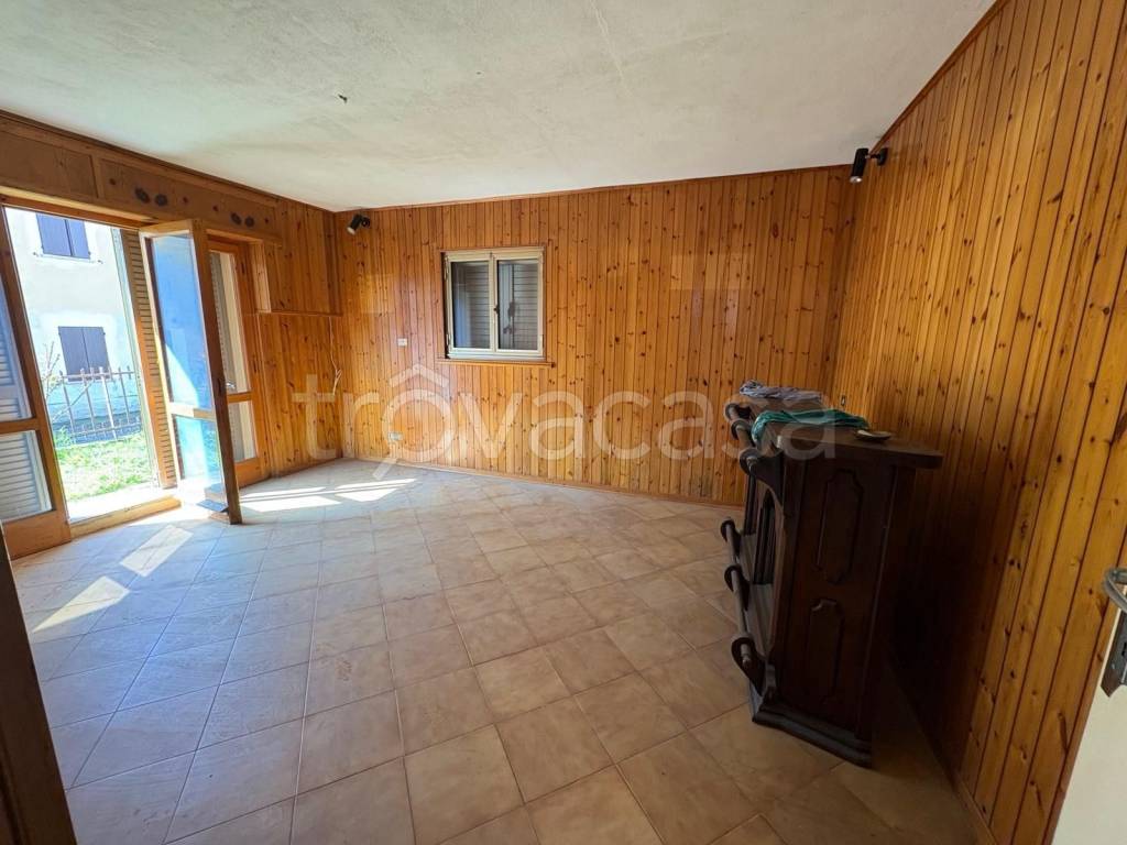 casa indipendente in vendita a Luzzara in zona Villarotta