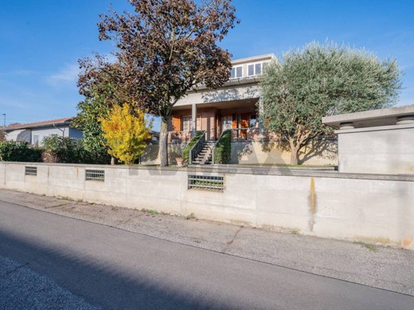 casa indipendente in vendita a Luzzara in zona Codisotto