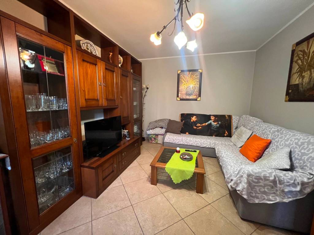 casa indipendente in vendita a Luzzara