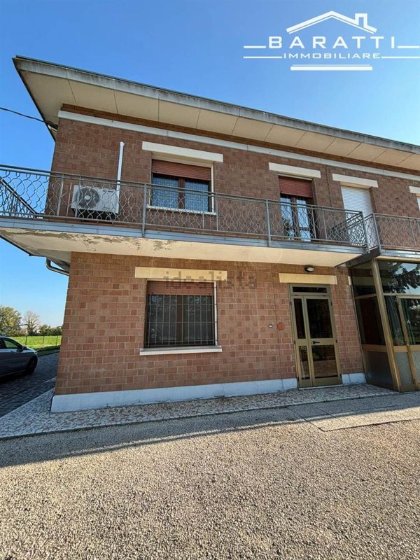 casa indipendente in vendita a Luzzara