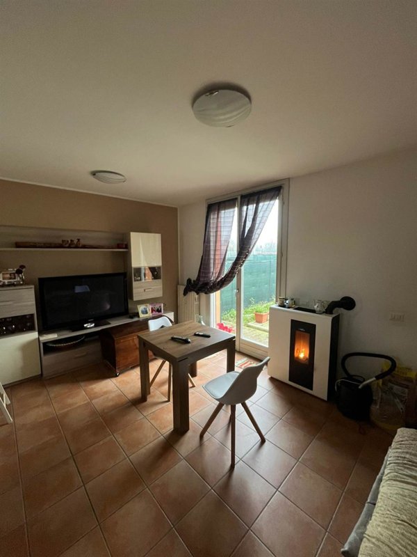 casa indipendente in vendita a Luzzara