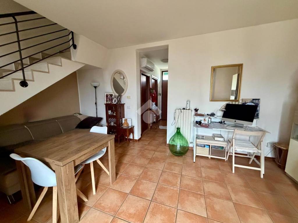 casa indipendente in vendita a Luzzara