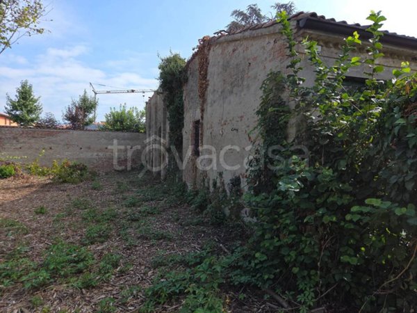 casa indipendente in vendita a Luzzara