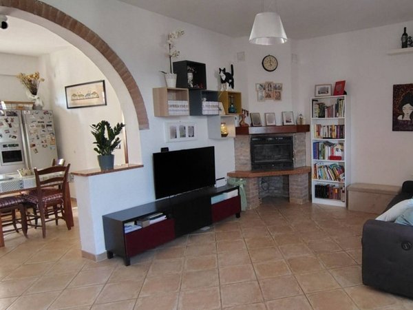 casa indipendente in vendita a Luzzara