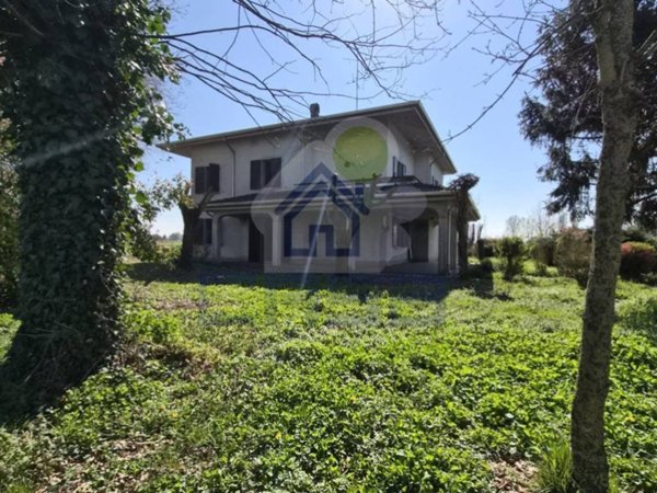 casa indipendente in vendita a Luzzara in zona Casoni