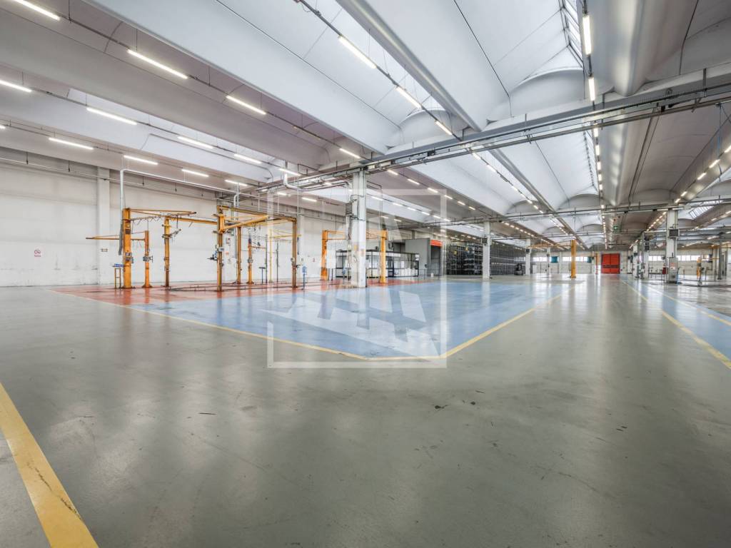 locale commerciale in vendita a Luzzara