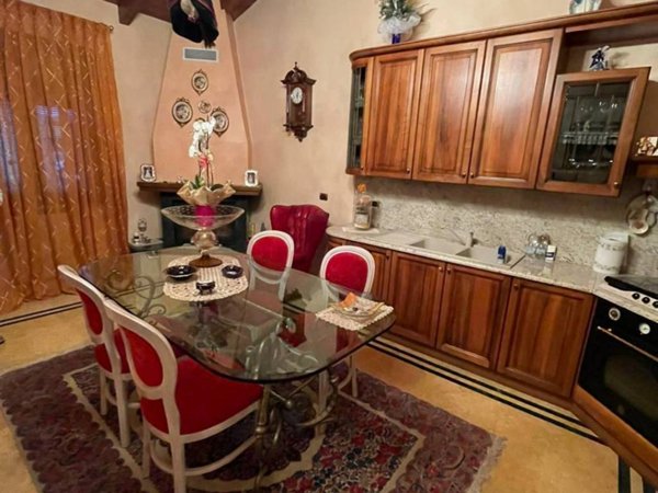 casa indipendente in vendita a Luzzara