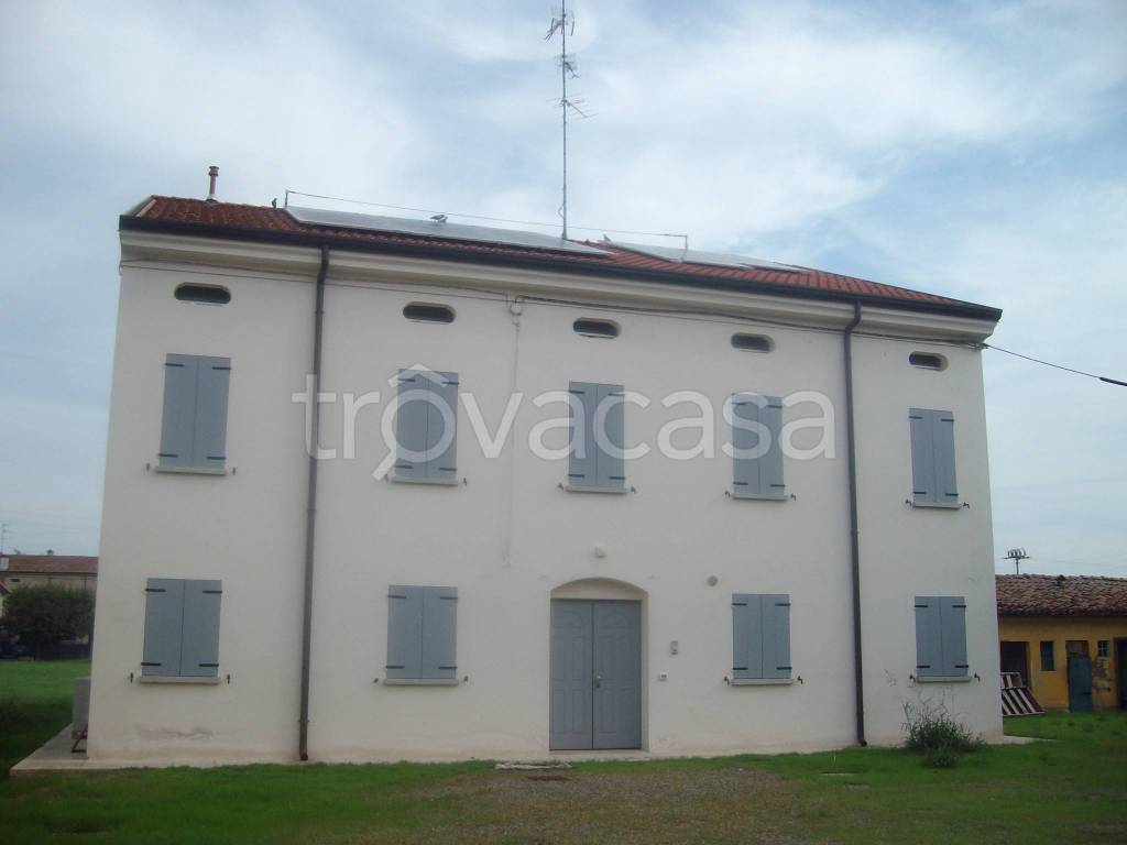 casa indipendente in vendita a Luzzara in zona Casoni
