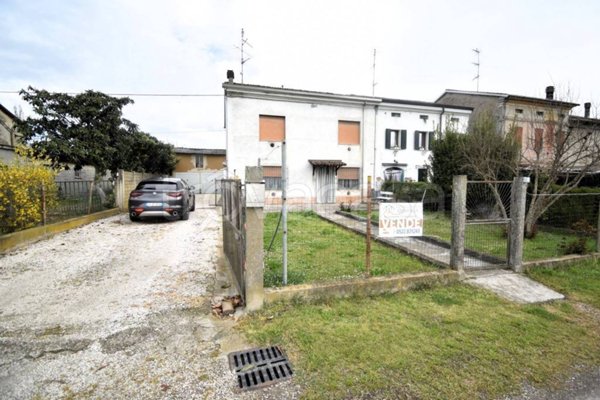 casa indipendente in vendita a Luzzara