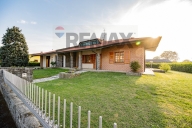 casa indipendente in vendita a Luzzara in zona Codisotto