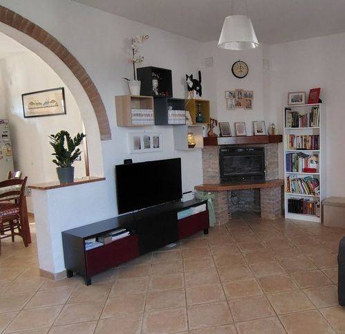 casa indipendente in vendita a Luzzara