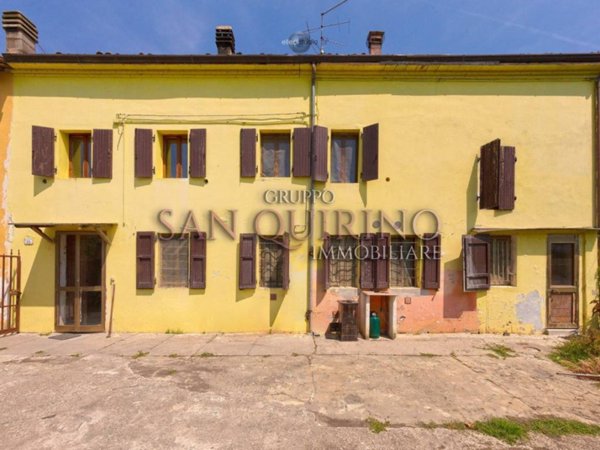 casa indipendente in vendita a Luzzara in zona Casoni